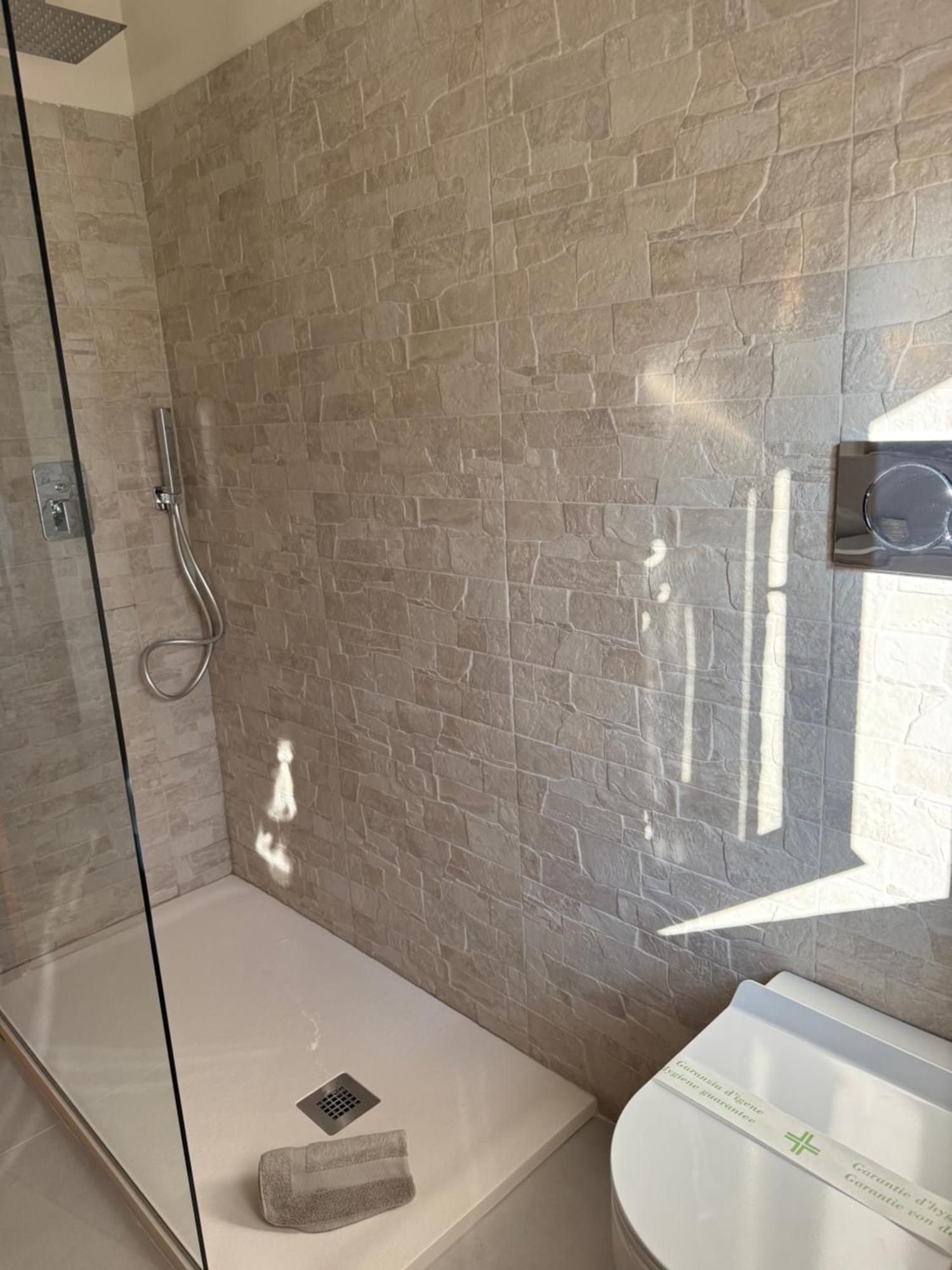 B&B Villa Mirella Casnate Con Bernate Ngoại thất bức ảnh